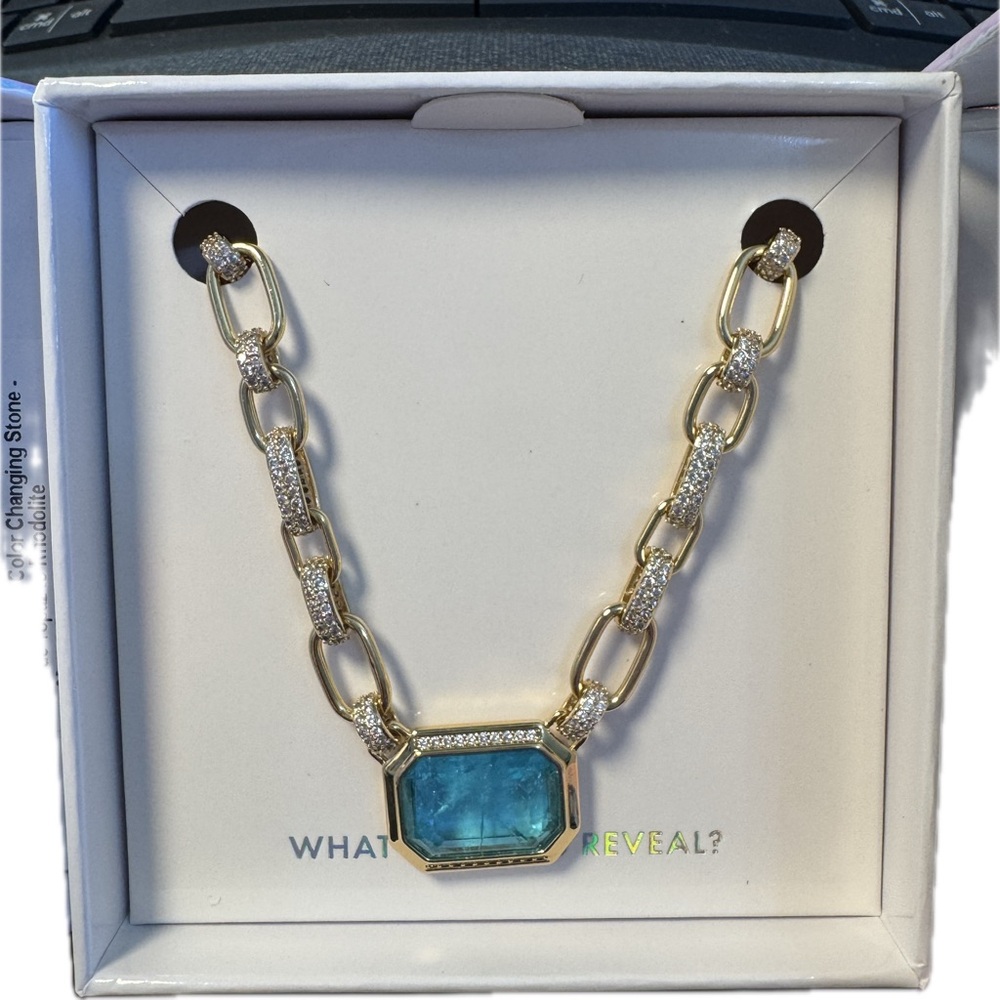 Elegant BP Gold and Blue Color Changing Necklace